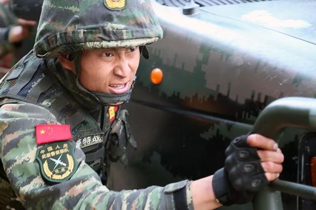 错失两枚勇士勋章的特战队员:其实不想走,其实我想留